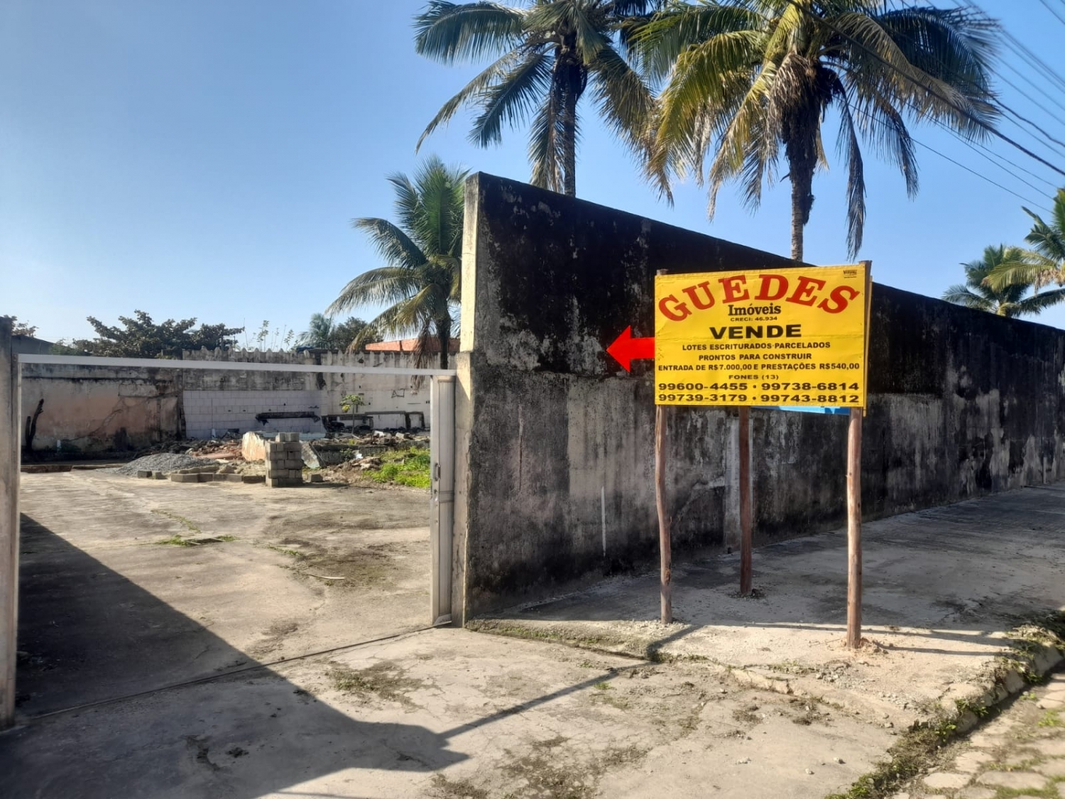 LOTES RESIDÊNCIAIS COM PEQUENA ENTRADA DE R$ 6.090,00 PRONTOS P/ CONSTRUIR.